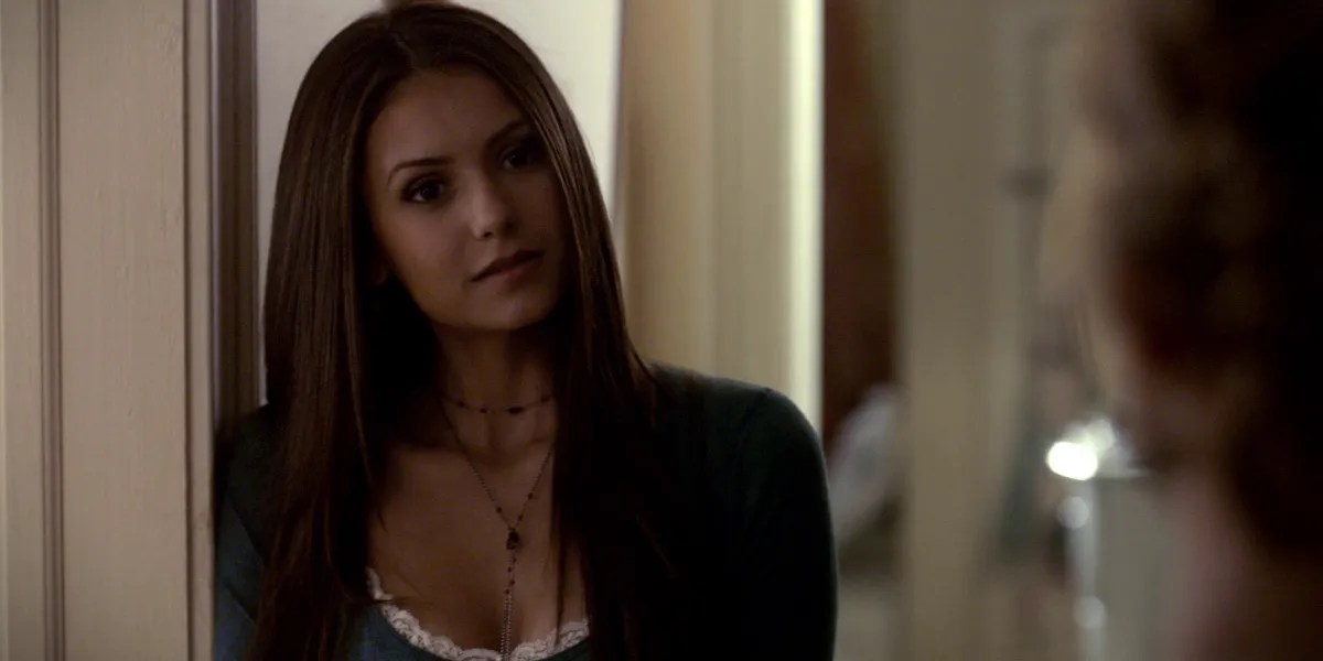 Elena invites stefan and bonnie to dinner, hoping that the two will bond, but the evening is disrupted by the unexpected and unwelcome arrival of damon and caroline. The Vampire Diaries 10 Funniest Elena Gilbert Quotes
