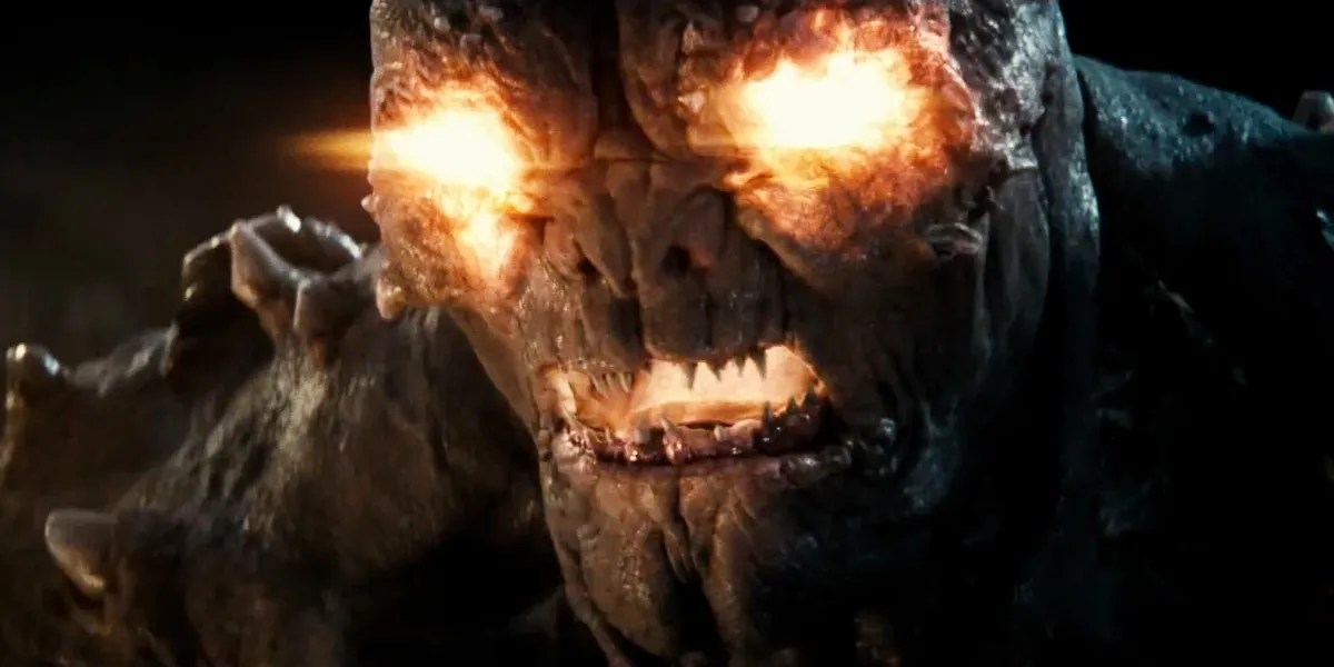 Batman V Superman Zack Snyder Explains Why Doomsday Is In Film