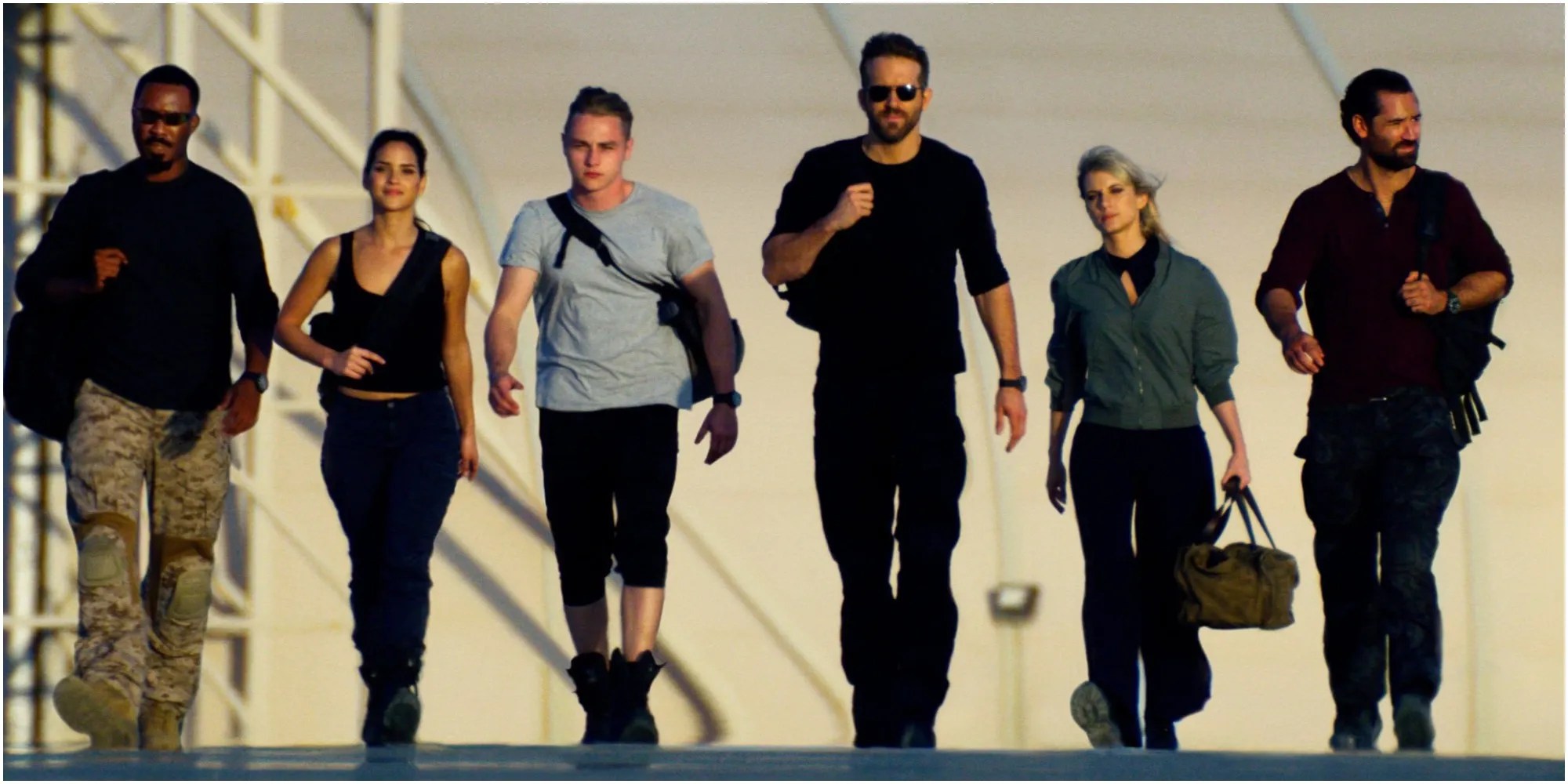 Spelunk your way across the globe, from london's cabinet war rooms to moscow's mayakovskaya metro station in junior high, some friends and i discovered a way into our town&aposs rain sewers. Kecewakan Netflix Begini Nasib Sekuel 6 Underground Greenscene