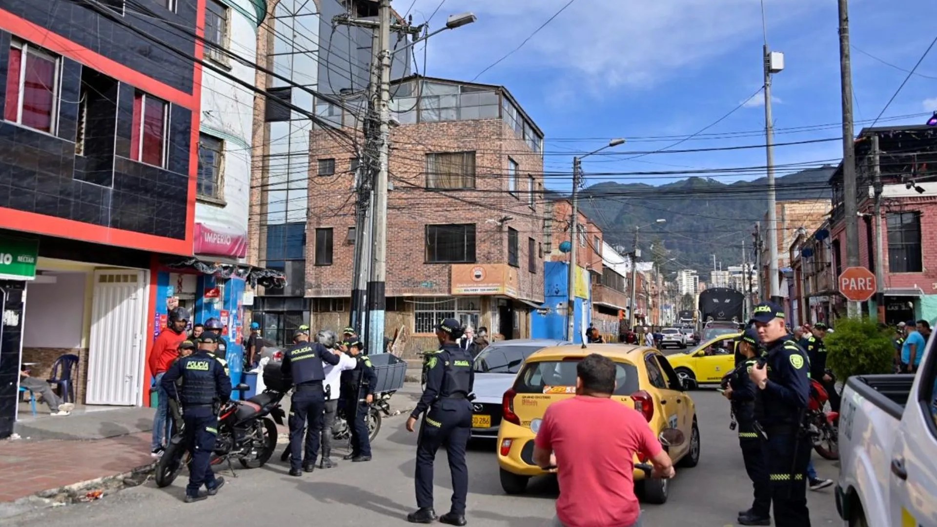 ¡Bogotá no da respiro! Megatoma del 7 de agosto dejó detenciones, incautaciones y cierre de establecimientos