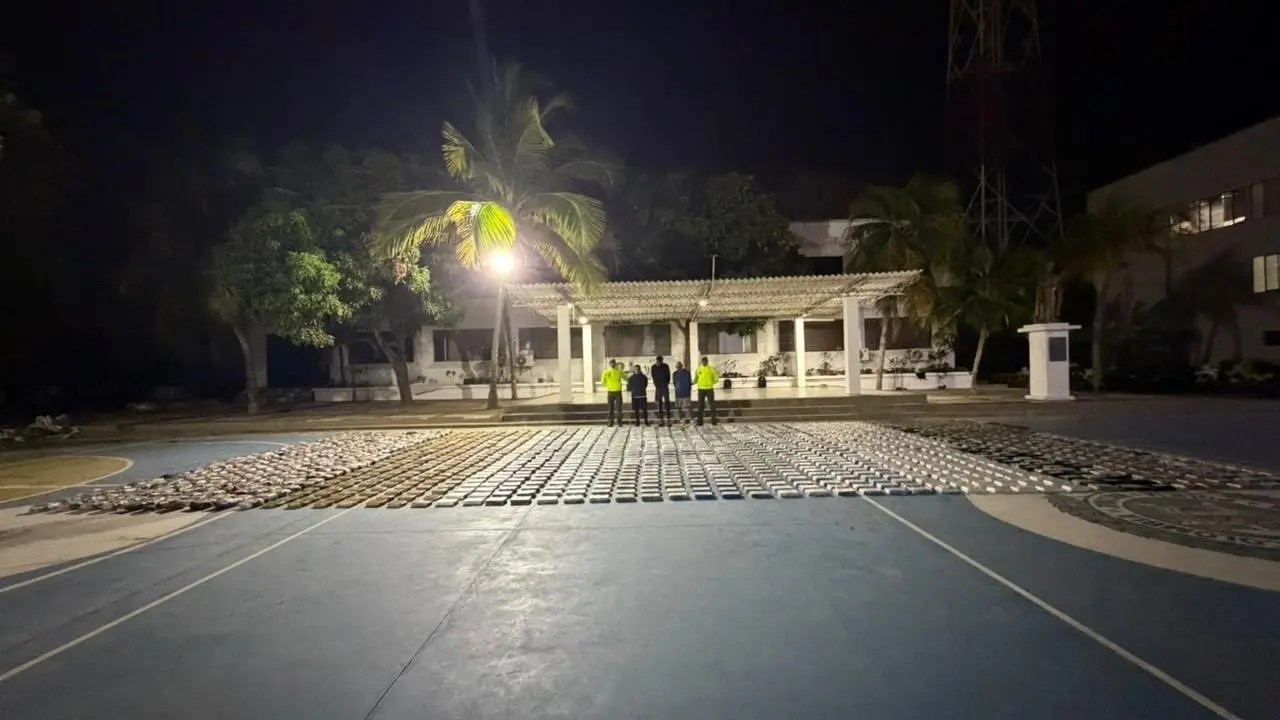 En lancha go fast incautan más de una tonelada de droga avaluada en 50 millones de dólares