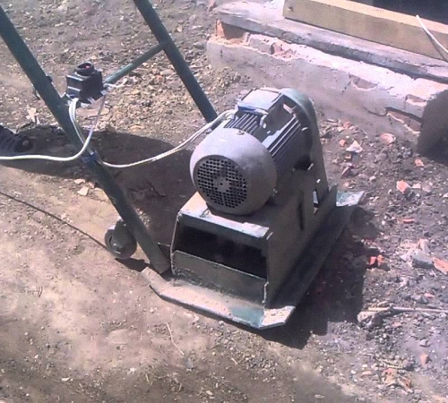 Самодельный уплотнитель грунта