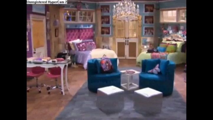 Comments1 · loved · products · tree_. Hannah Montana - Miley & Lilly's Bedroom - Etc...