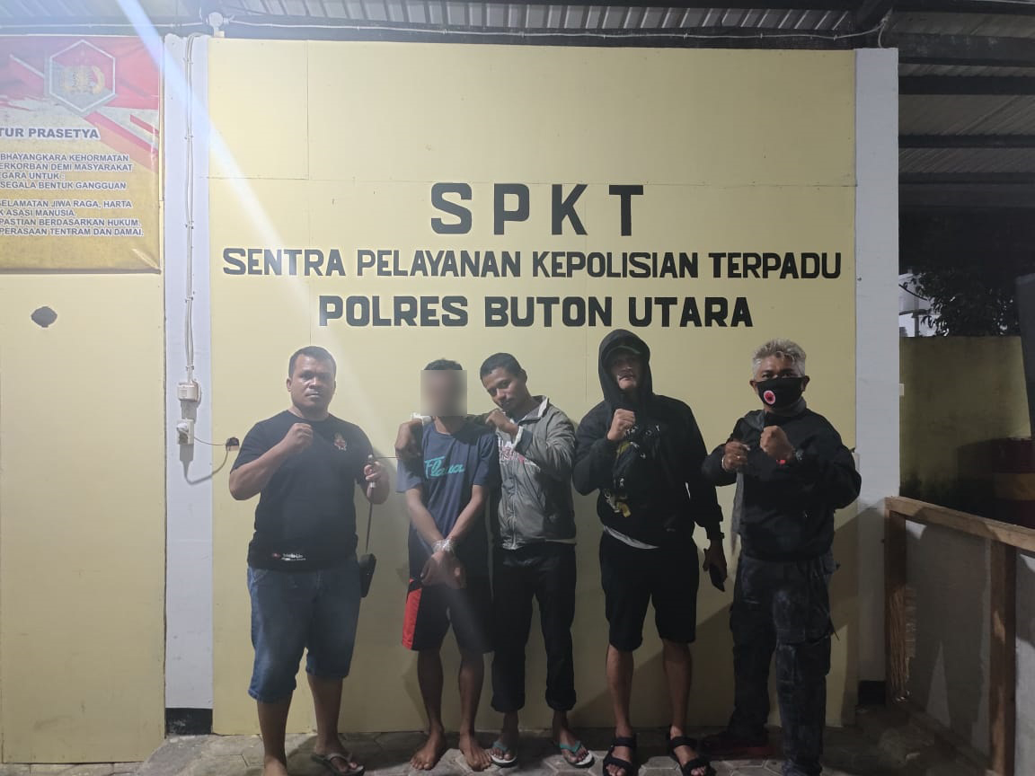 Sembunyi dalam Bak Mandi, Pelaku Pengancaman dengan Badik kepada Siswa SMA  3 Kulisusu Diringkus Polisi - SULAWESION.COM