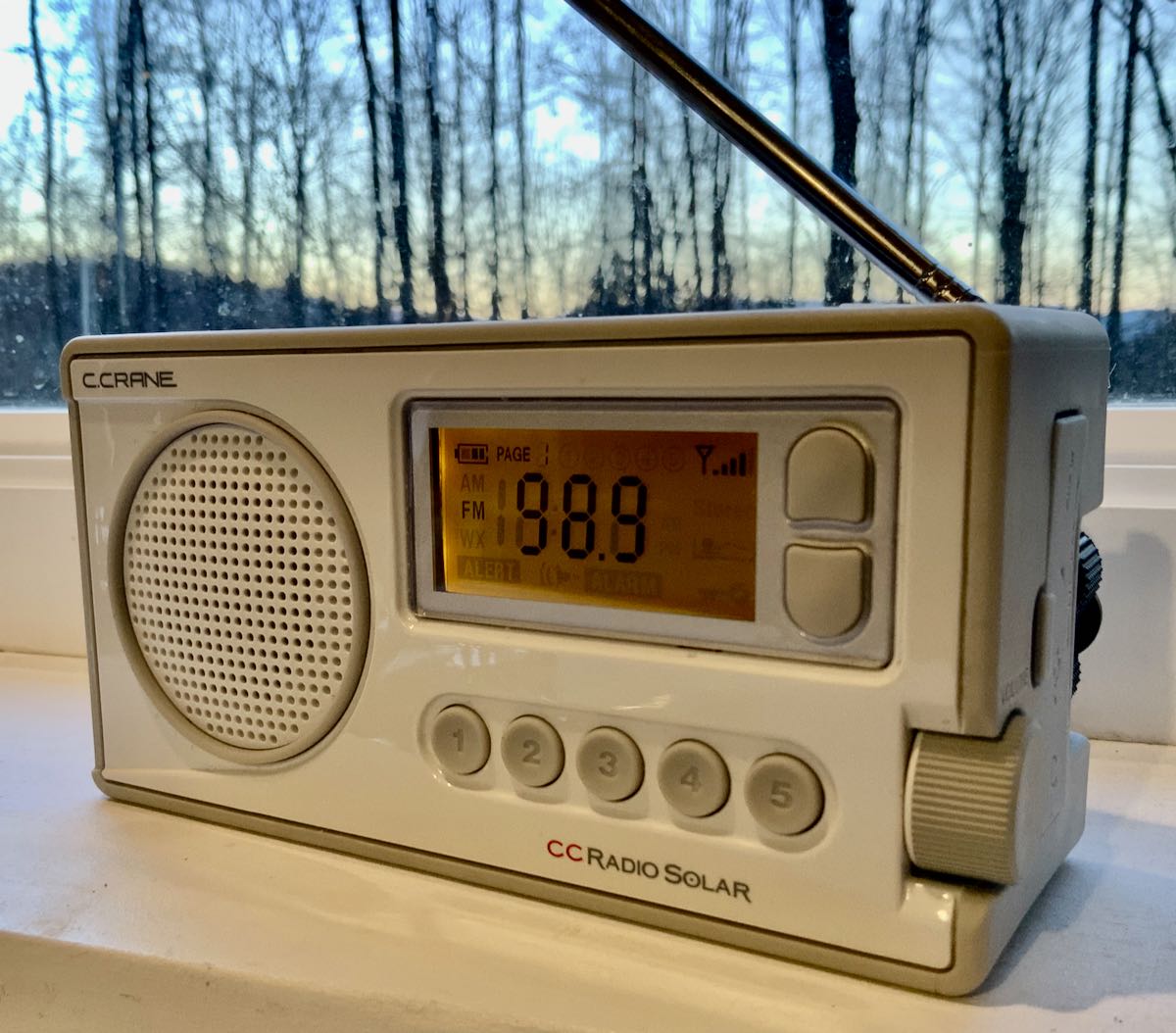 A first look at the new C.Crane CCRadio Solar portable selfpowered AM