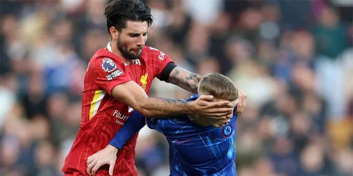 Cole Palmer Tak Berkutik Saat di Kunci Gelandang Liverpool