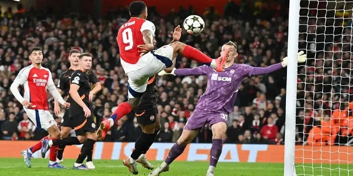 Dua Wajah Arsenal Saat Kalahkan Shakhtar Donetsk
