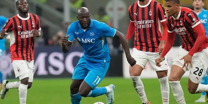Hasil Pertandingan – AC Milan Terjatuh di Tangan Napoli dengan Skor 0-2!