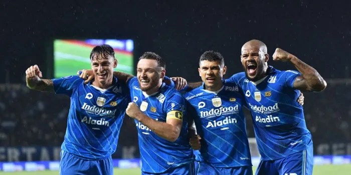 Persib Dianggap Remehkan Semen Padang yang Dibantai Dewa United 1-8