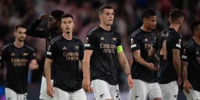 Arsenal Tidak Memiliki Kedalaman Squad, Kenapa?