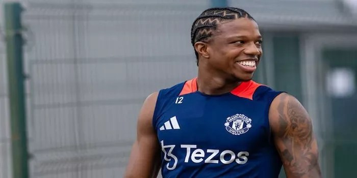 Tyrell Malacia Comeback 17 Bulan, MU U-21 Kalah 1-4 dari Huddersfield