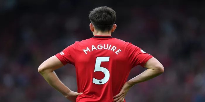 Apa Mungkin Bek Tengah Man United Pindah Ke AC Milan?