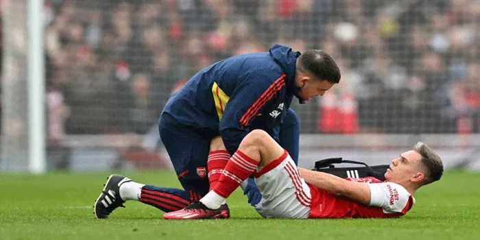 Arsenal Terpuruk Lagi! Trossard Tumbang,