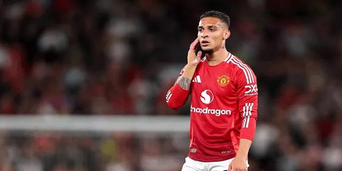 Liverpool Siapkan Antony sebagai Pengganti Salah