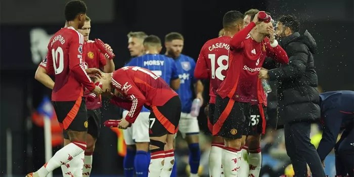 Penilaian Brutal Roy Keane Pada Performa MU Besutan Amorim
