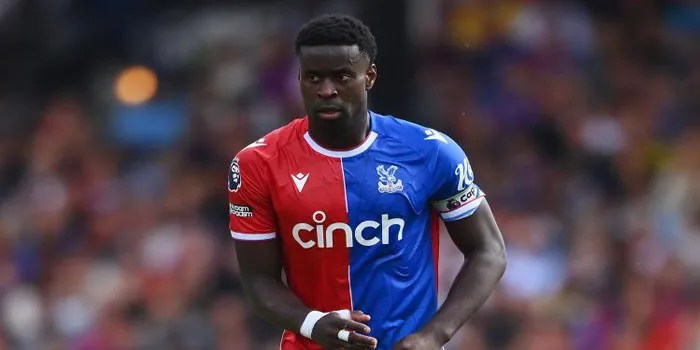 Marc Guehi Lebih Memilih Chelsea Daripada Liverpool