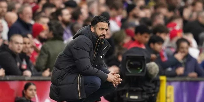 Fans MU Menciptakan Lagu Pujian: Amorim Tidak Menyukainya?