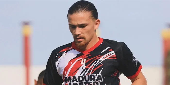 Pemain Keturunan Indonesia Suarakan Kecewa Pada Wasit Liga 1