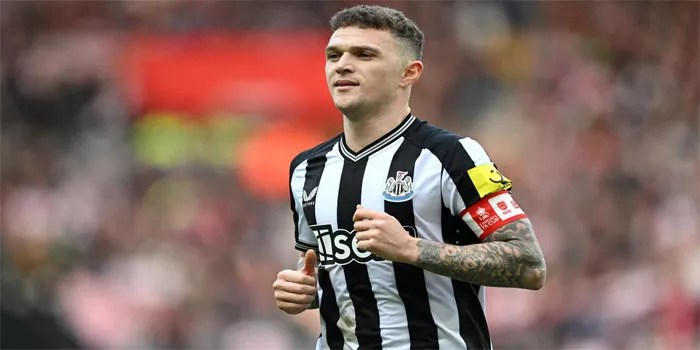 Eddie Howe Berencana Mengganti Trippier Dengan Michael Kayode