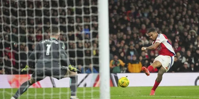 Kontroversi di Luar Stadion Premier League, Gol Jesus Tetap Sah! 
