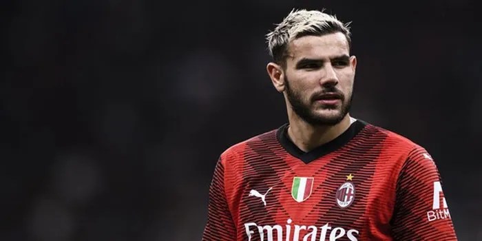 Theo Hernandez Mulai Terpinggirkan di AC Milan​