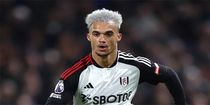 Antonee Robinson: Mengapa Robinson dari Fulham Menjadi Bek Terbaik di Liga Primer?
