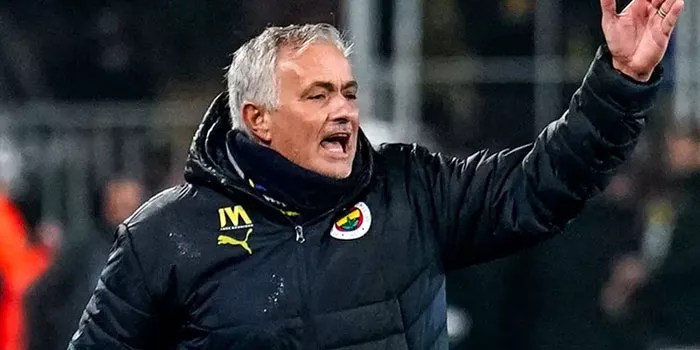 Jose Mourinho Marah-Marah Terus di Fenerbahce, Kenapa?
