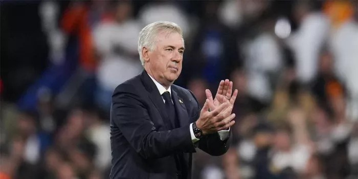 Rumor Carlo Ancelotti Tangani AS Roma, Benarkah?
