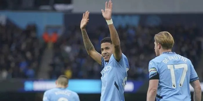 Manchester City Raih Kemenangan, Pep Guardiola Tetap Waspada!