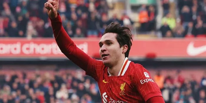 Federico Chiesa Cetak Gol Perdana Saat Melawan Accrington Stanley!