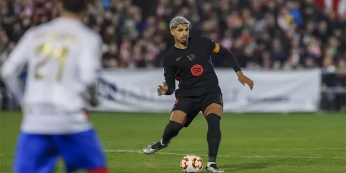 Barcelona Tetap Pertahankan Ronald Araujo di Saat Juventus Menginginkannya