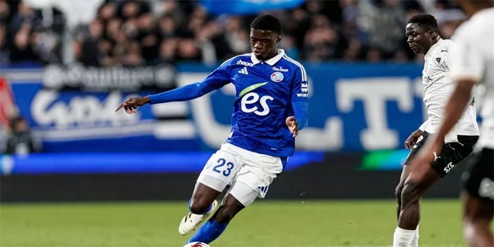 Chelsea Setujui Biaya Transfer Mamadou Sarr dari Strasbourg