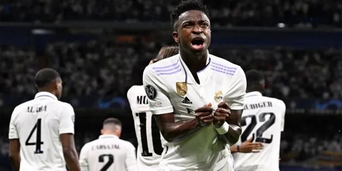 Vinicius Incar Rekor Ronaldo di Madrid Setelah Cetak Gol ke-100