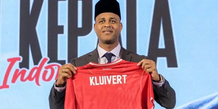 Patrick Kluivert Tiba di Jakarta untuk Awasi Pemain BRI Liga 1