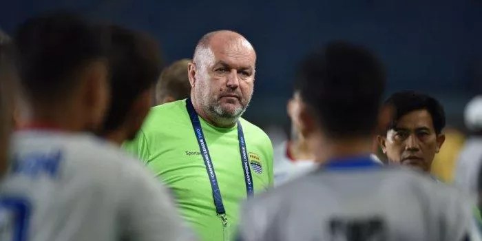 Bojan Hodak: Walau Satu Poin Persib Tetap di Atas Persija!