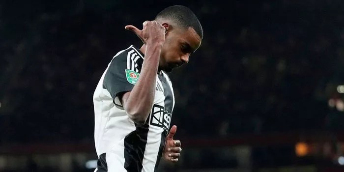 Alexander Isak Disarankan Gabung Liverpool, Bukan Arsenal!