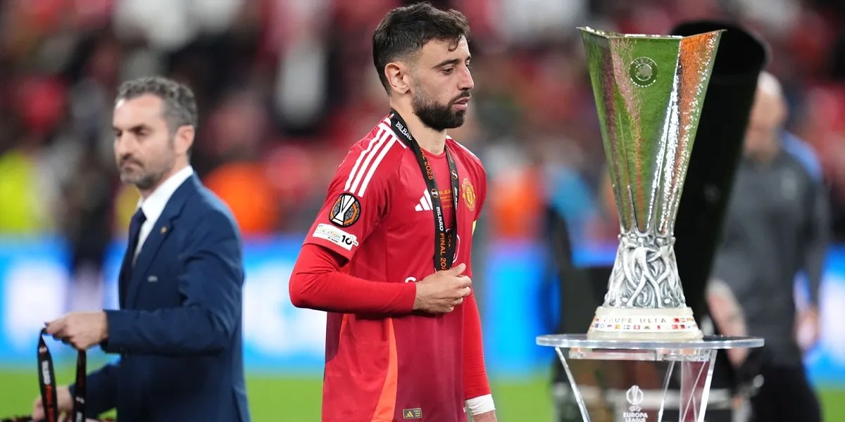 Bruno Fernandes Bisa Menyesal Bertahan di Manchester United