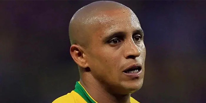Roberto Carlos dan Gilberto Silva Akan Bermain di Sussex