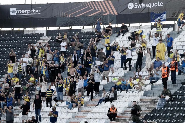 أستون فيلا يمنع جماهير مكابي تل أبيب من حضور مباراة بالدوري الأوروبي