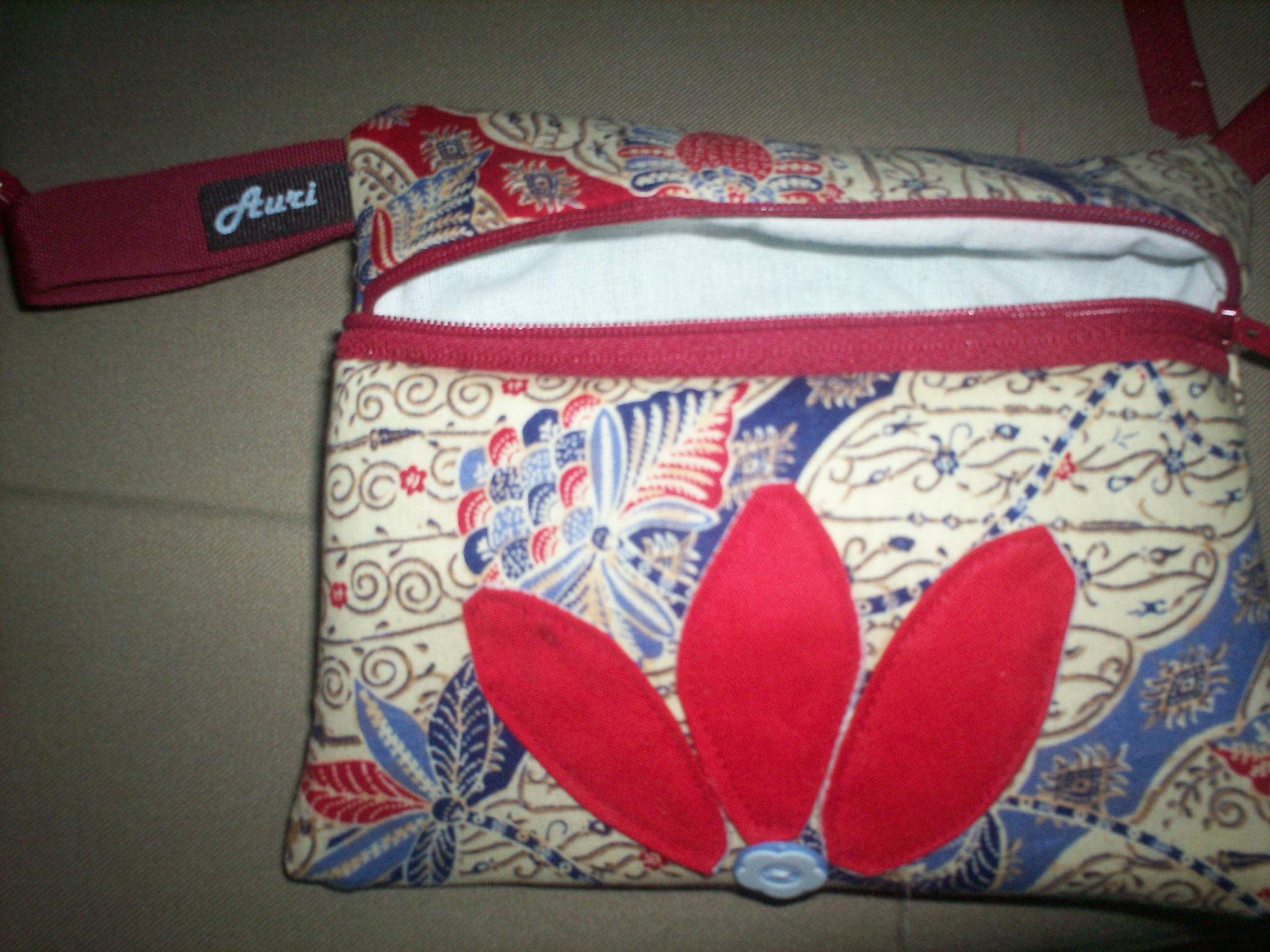 Cara romantis membangunkan pasangan di pagi hari.(foto: Membuat Dompet Pouch Dengan Teknik Aplikasi Sederhana Kursus Jahit Tas Tas Homemade Workshop Menjahit Tas Teknik Membuat Tas Cara Membuat Tas Tutorial Tas Membuat Tas