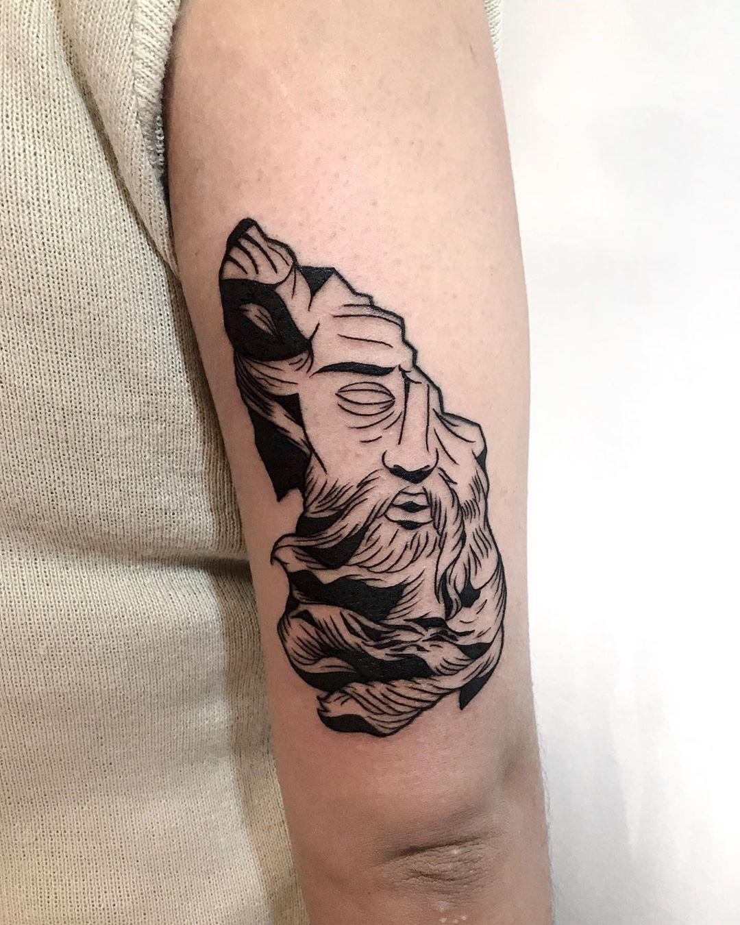Zeus Tattoo By @Facundo.erpen - Tattoogrid.net 1350_x_1080_jpg