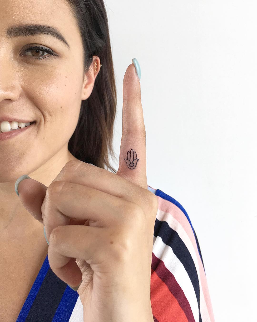 Tiny Hamsa Hand By @Soychapa - Tattoogrid.net 1350_x_1080_jpg