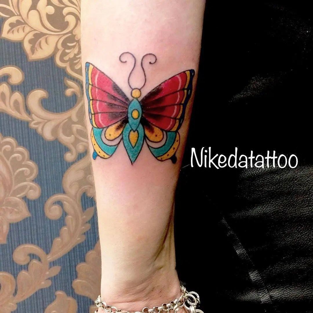 Tattoo-Farfalla-Old-School-By-@Nikedatattoo – Tatuaggipiercing.it 1080_x_1080_jpg