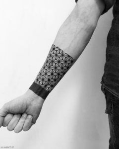 Tatuaje De Manga Para Hombres: Más De 140 Bocetos De Tatuajes Masculinos 【Lo Mejor De 2022 】 300_x_240_jpg