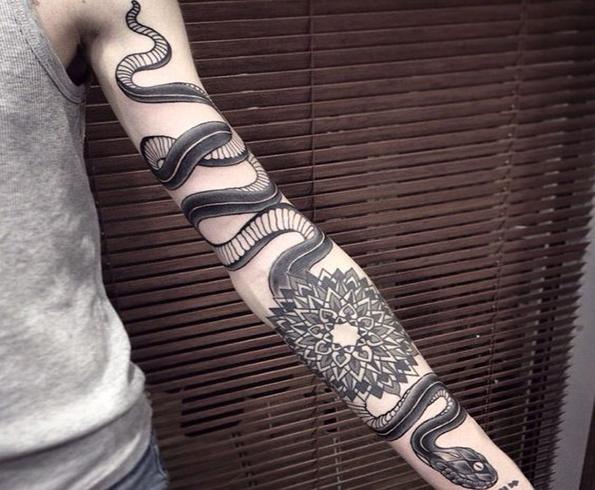 25 Affascinanti Tatuaggi Di Serpenti 490_x_595_jpg
