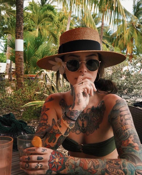 Sfatiamo Un Falso Mito…In Estate Non Ci Si Tatua! 696_x_563_jpg