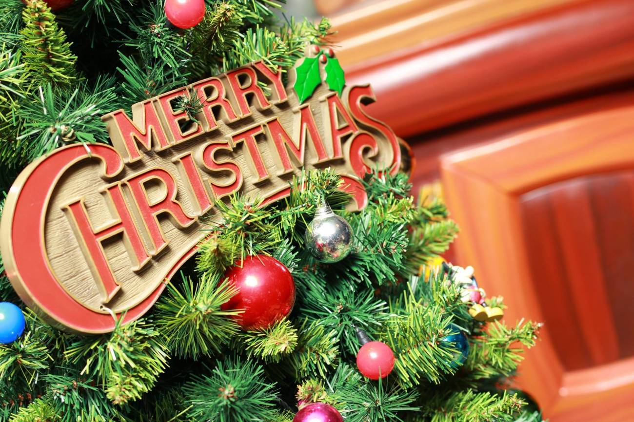 ディズニーランドで選ぶクリスマス プレゼント 魅力たっぷりのアクセサリーを紹介します Tdrハック