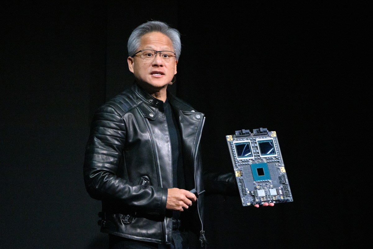 الرئيس التنفيذي لشركة Nvidia يتجاهل Jensen Huang قبالة Deepseek مع ارتفاع المبيعات الرئيس التنفيذي لشركة Nvidia يتجاهل Jensen Huang قبالة Deepseek مع ارتفاع المبيعات