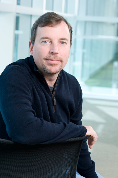 Yahoo’s Thompson Out After Resume Scandal, Ross Levinsohn interim CEO