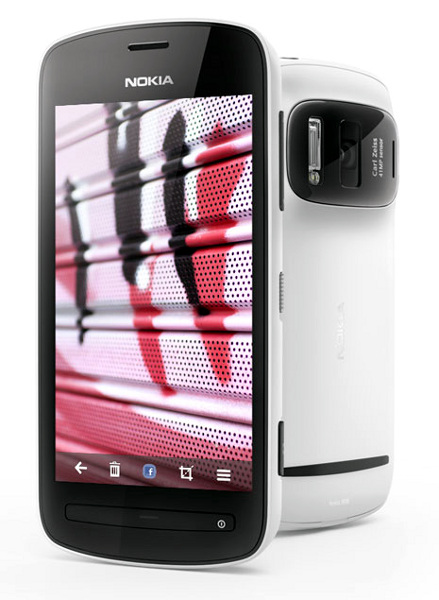 Nokia Launches 808 Pureview in India